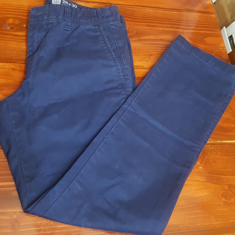 GAP - Picture 3 of 4